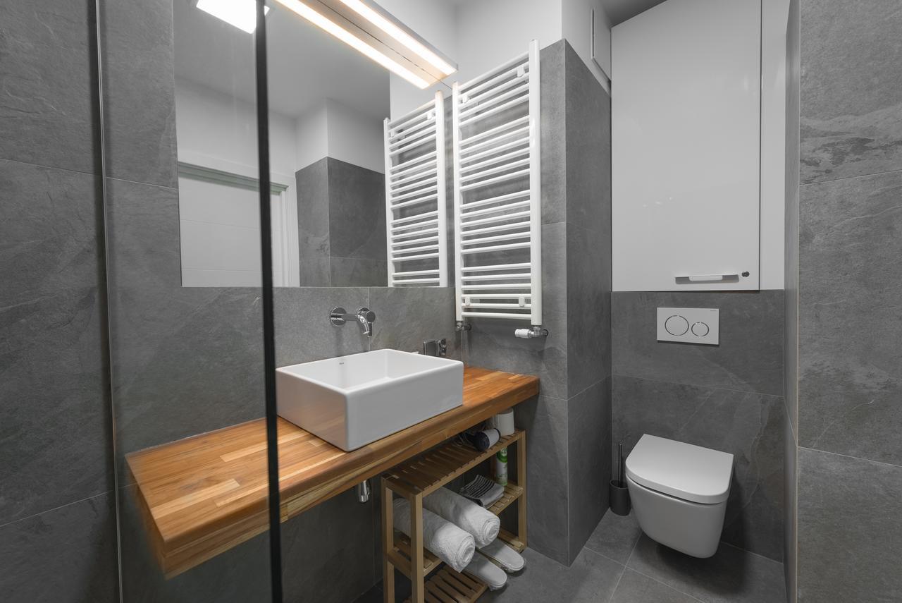 Apartamenty Benthos Towarowa Poznan Exterior foto