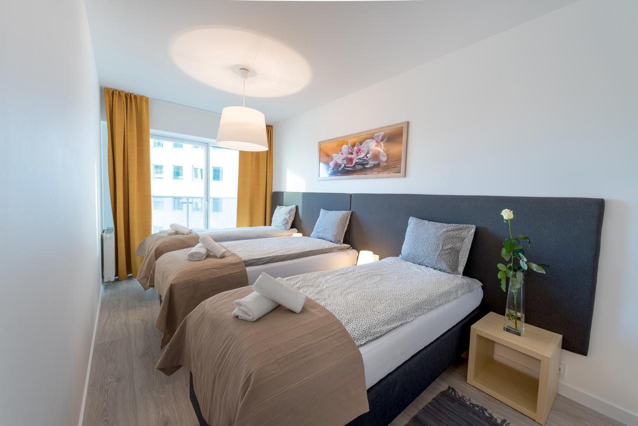 Apartamenty Benthos Towarowa Poznan Exterior foto